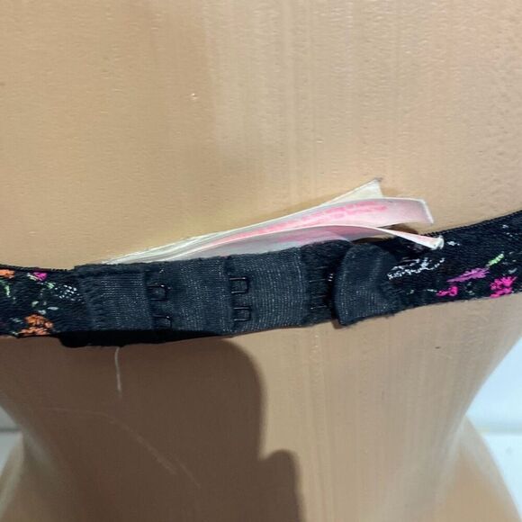 PINK Victoria Sectret WEAR EVERYWHERE WEAR  PUSH-UP BRA, Pure Black Floral Print - Picture 5 of 7